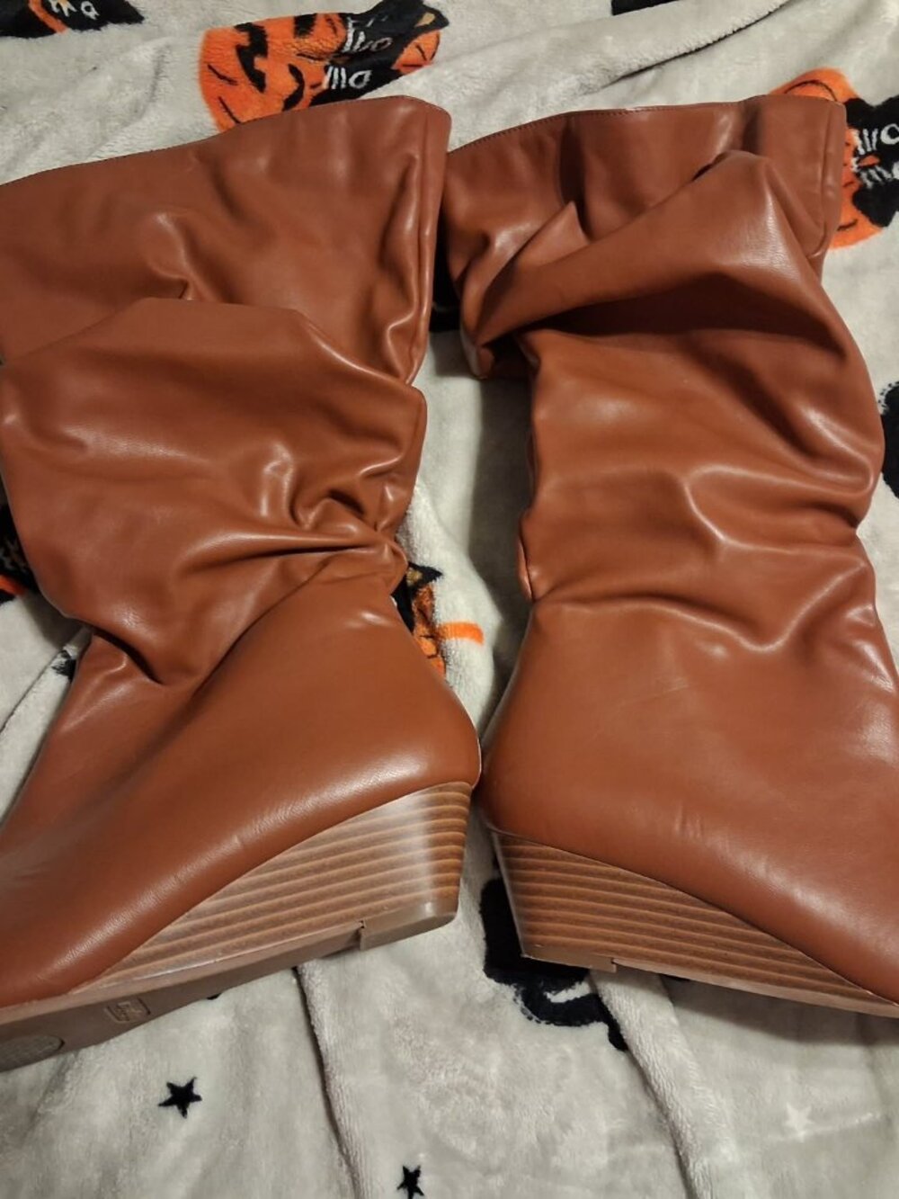 Comfortview Slouchy Wedge Boots Size 9.5 Wide